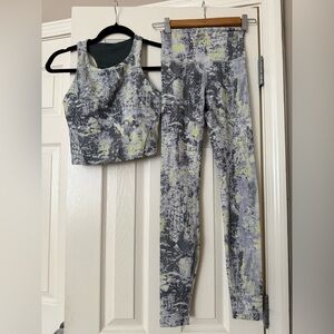 Lululemon Set: Wunder train racerback tank (4)/Wunder train HR Leggings 28” (2).